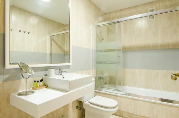 Bright & Spacious- City Center- 2Rooms-2Bathrooms Madrid Exterior photo